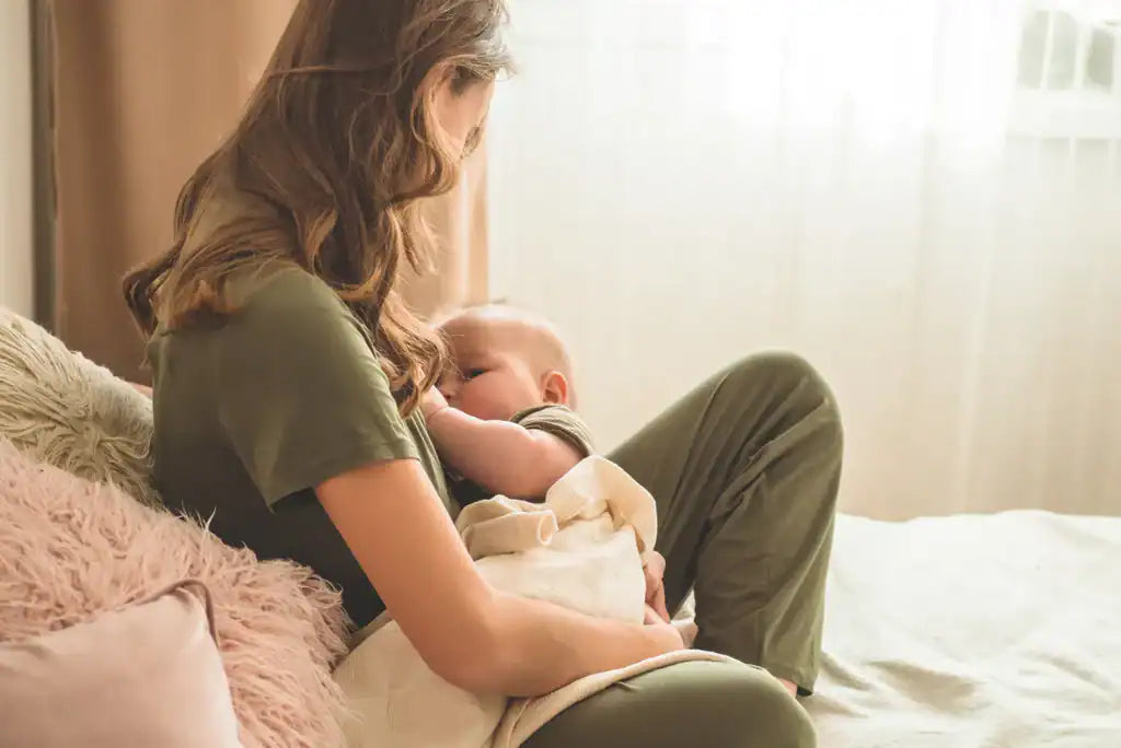 What Is Cluster Feeding? A Parent Guide to Newborn Feeding Patterns