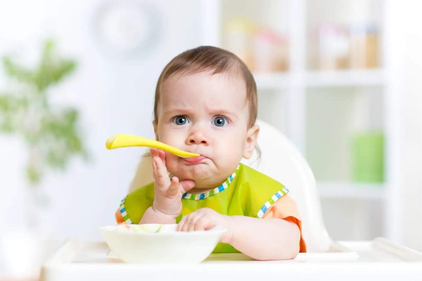 Common Toddler Mealtime Struggles and How to Handle Them