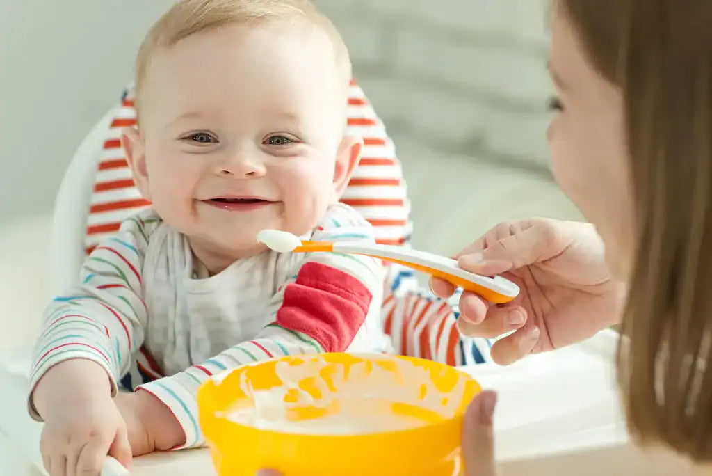 Toddler Feeding Guide: How to Make Mealtimes Easier