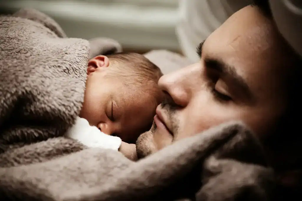 How Dads Can Bond With Their Baby